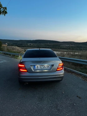 Mercedes-Benz C 220, снимка 4