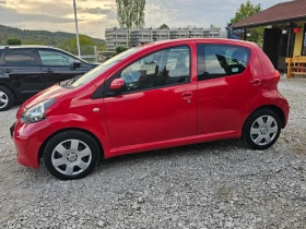 Toyota Aygo 1.0 БЕНЗИН ! ! РЕАЛНИ КИЛОМЕТРИ ! ! КЛИМАТИК, снимка 2