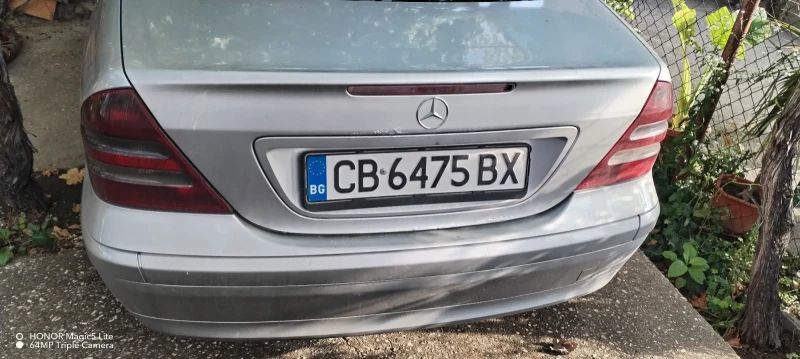 Mercedes-Benz C 220, снимка 6 - Автомобили и джипове - 47263602