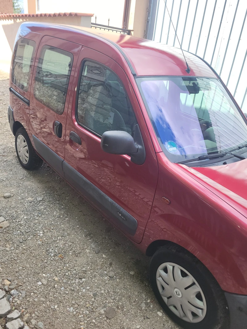 Renault Kangoo 1.2i, снимка 3 - Автомобили и джипове - 47487118