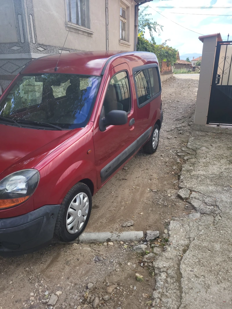 Renault Kangoo 1.2i, снимка 2 - Автомобили и джипове - 47487118