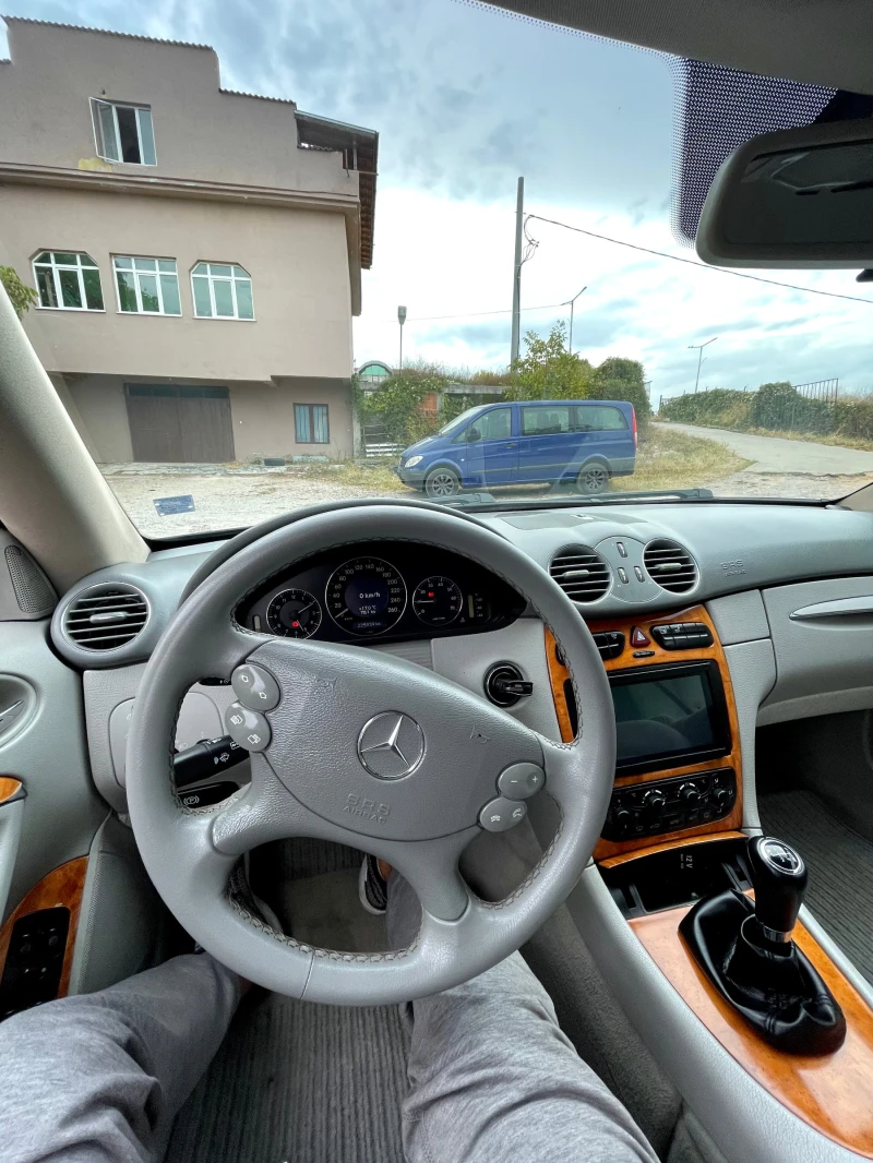 Mercedes-Benz CLK 200 Kompressor, снимка 4 - Автомобили и джипове - 48356108