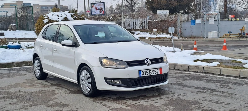 VW Polo = ОТЛТИЧНА= , снимка 1 - Автомобили и джипове - 48709892