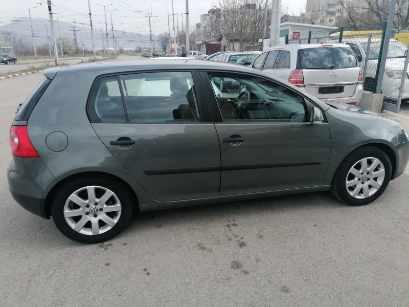 VW Golf 1.6, снимка 3 - Автомобили и джипове - 49465821