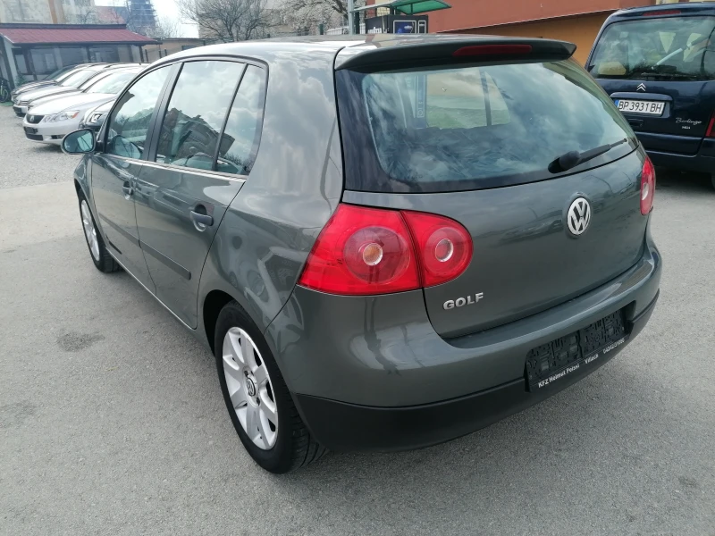 VW Golf 1.6, снимка 5 - Автомобили и джипове - 49465821