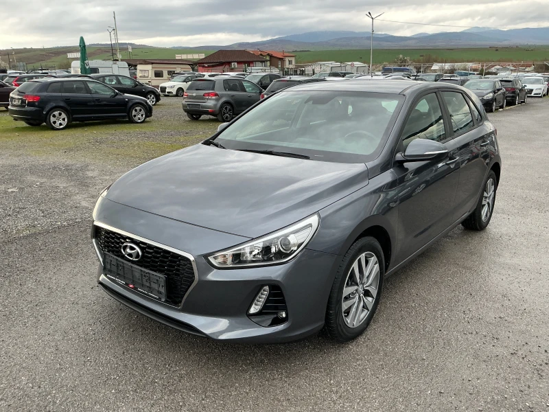 Hyundai I30 1.6 CRDI, снимка 3 - Автомобили и джипове - 49534495