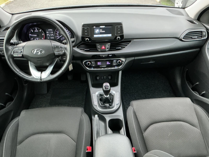 Hyundai I30 1.6 CRDI, снимка 12 - Автомобили и джипове - 49534495