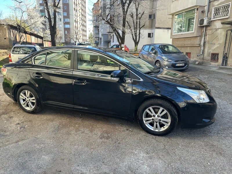 Toyota Avensis 1.8 147кс Сервизна история, снимка 3 - Автомобили и джипове - 49585489