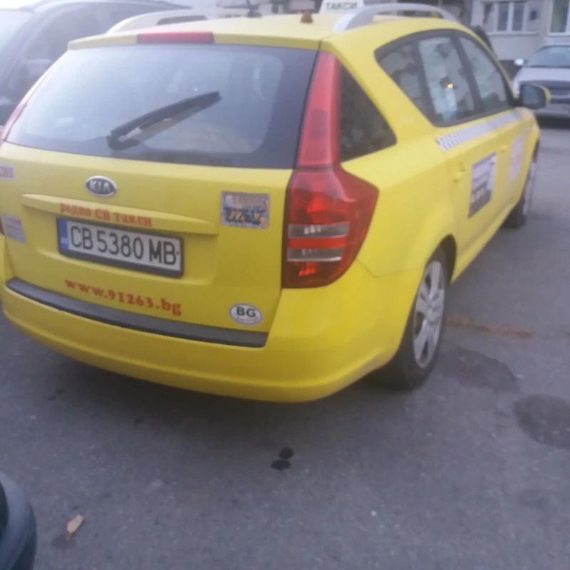 Kia Ceed, снимка 2 - Автомобили и джипове - 49623069