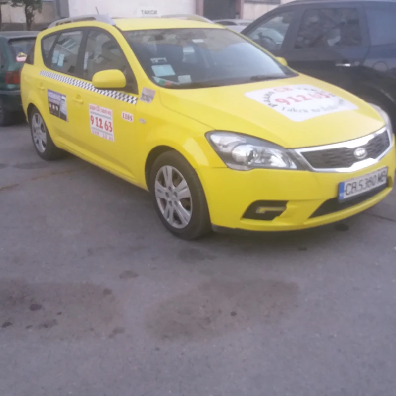 Kia Ceed, снимка 1 - Автомобили и джипове - 49623069