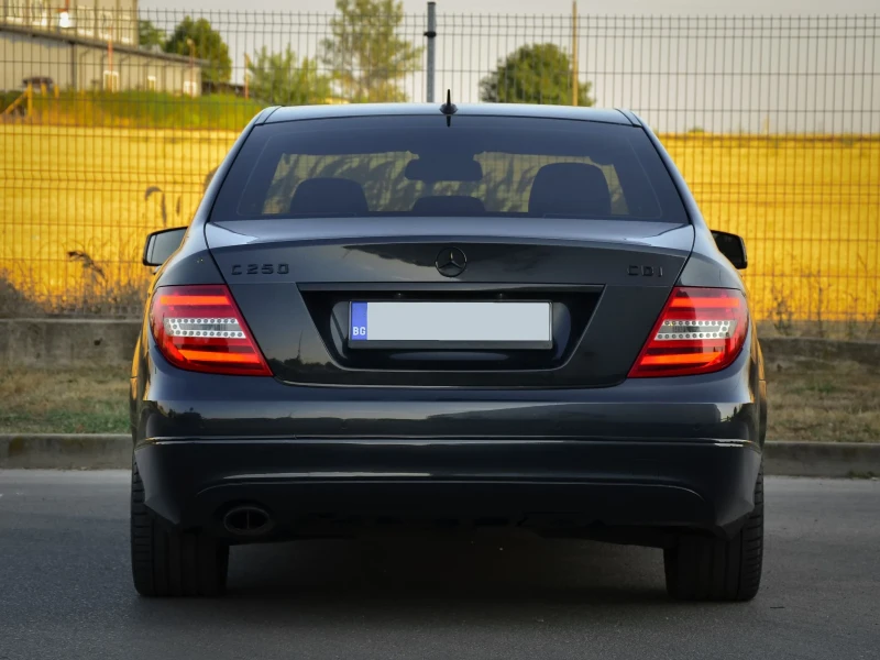 Mercedes-Benz C 250, снимка 5 - Автомобили и джипове - 52480566