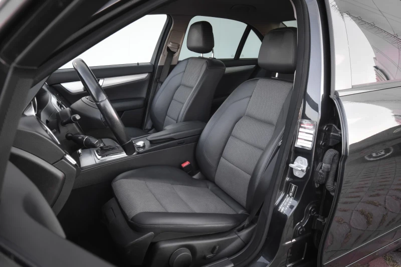 Mercedes-Benz C 250, снимка 8 - Автомобили и джипове - 52480566