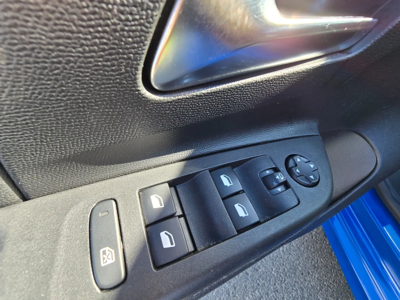 Opel Corsa, снимка 17 - Автомобили и джипове - 52673078