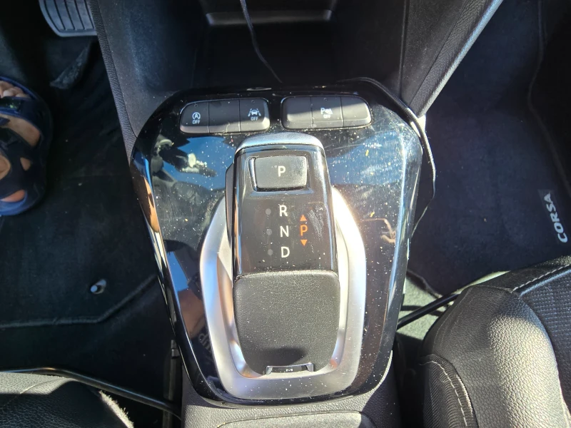 Opel Corsa, снимка 16 - Автомобили и джипове - 52673078