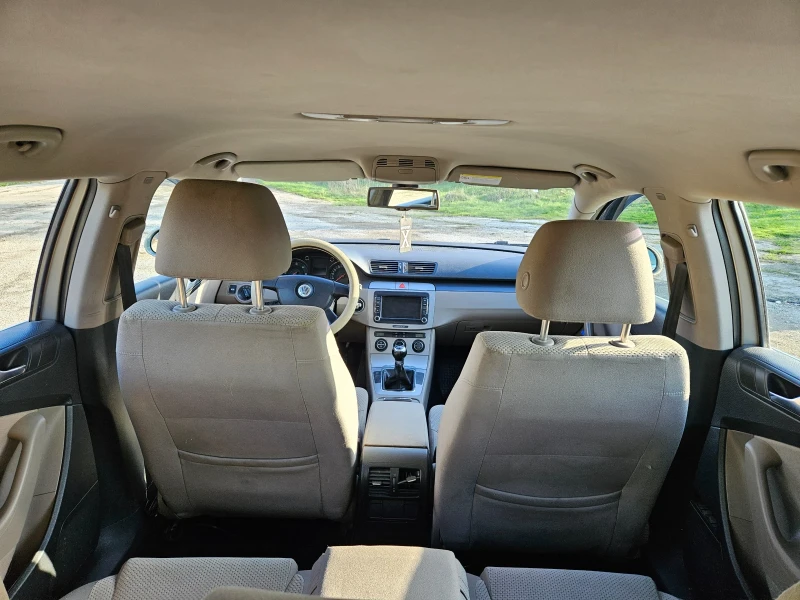 VW Passat 2.0 ДИЗЕЛ 140 КАМЕРА 6СК, снимка 10 - Автомобили и джипове - 52503697