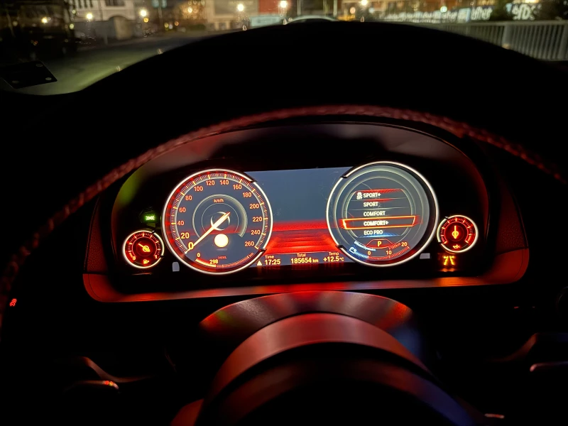 BMW 740 xDrive, снимка 13 - Автомобили и джипове - 53100933