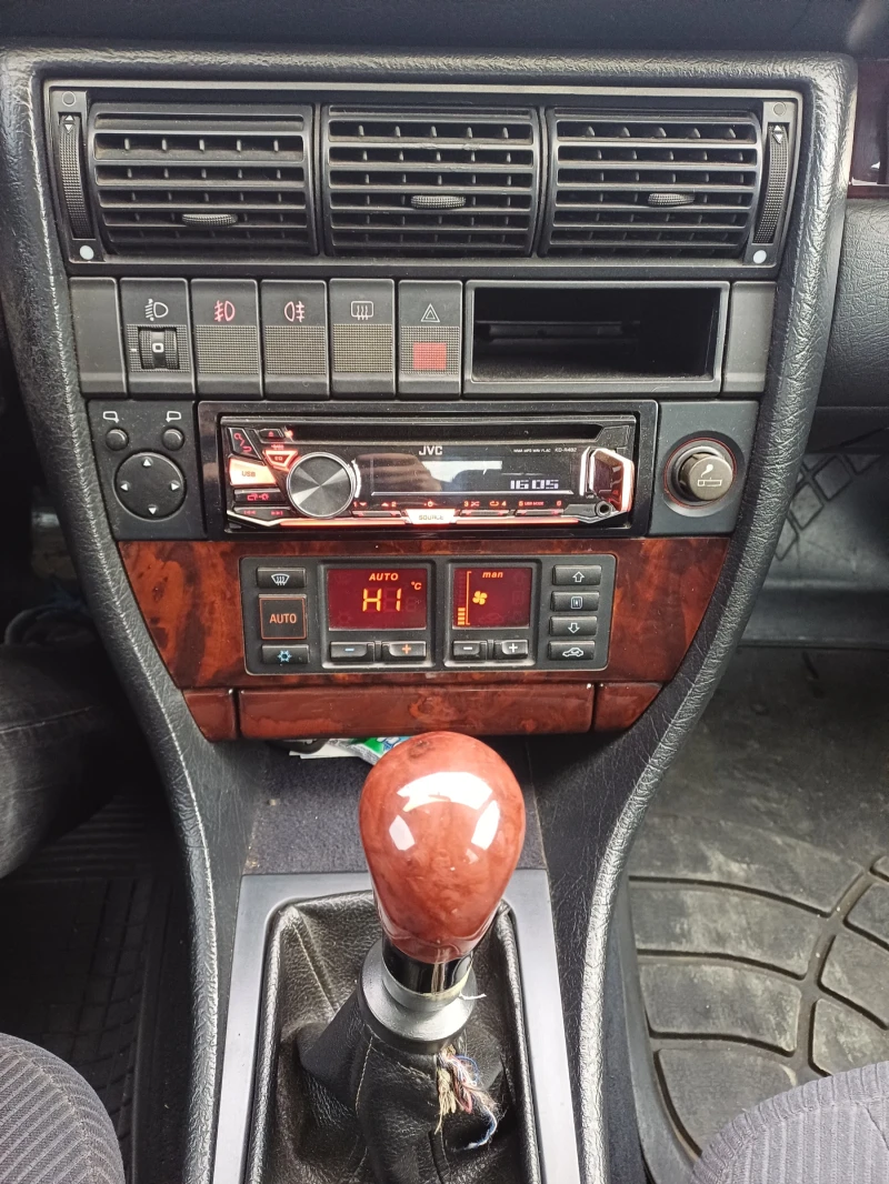 Audi 100, снимка 16 - Автомобили и джипове - 53102441