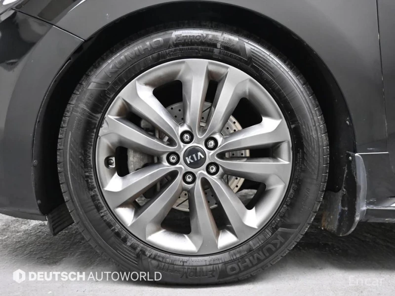 Kia Carnival, снимка 5 - Автомобили и джипове - 53256751