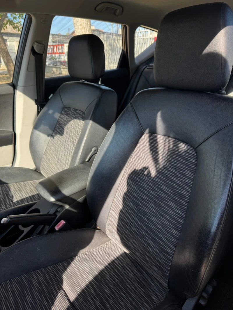 Kia Ceed 1.6DIESEL AUSTRIA, снимка 13 - Автомобили и джипове - 53296330