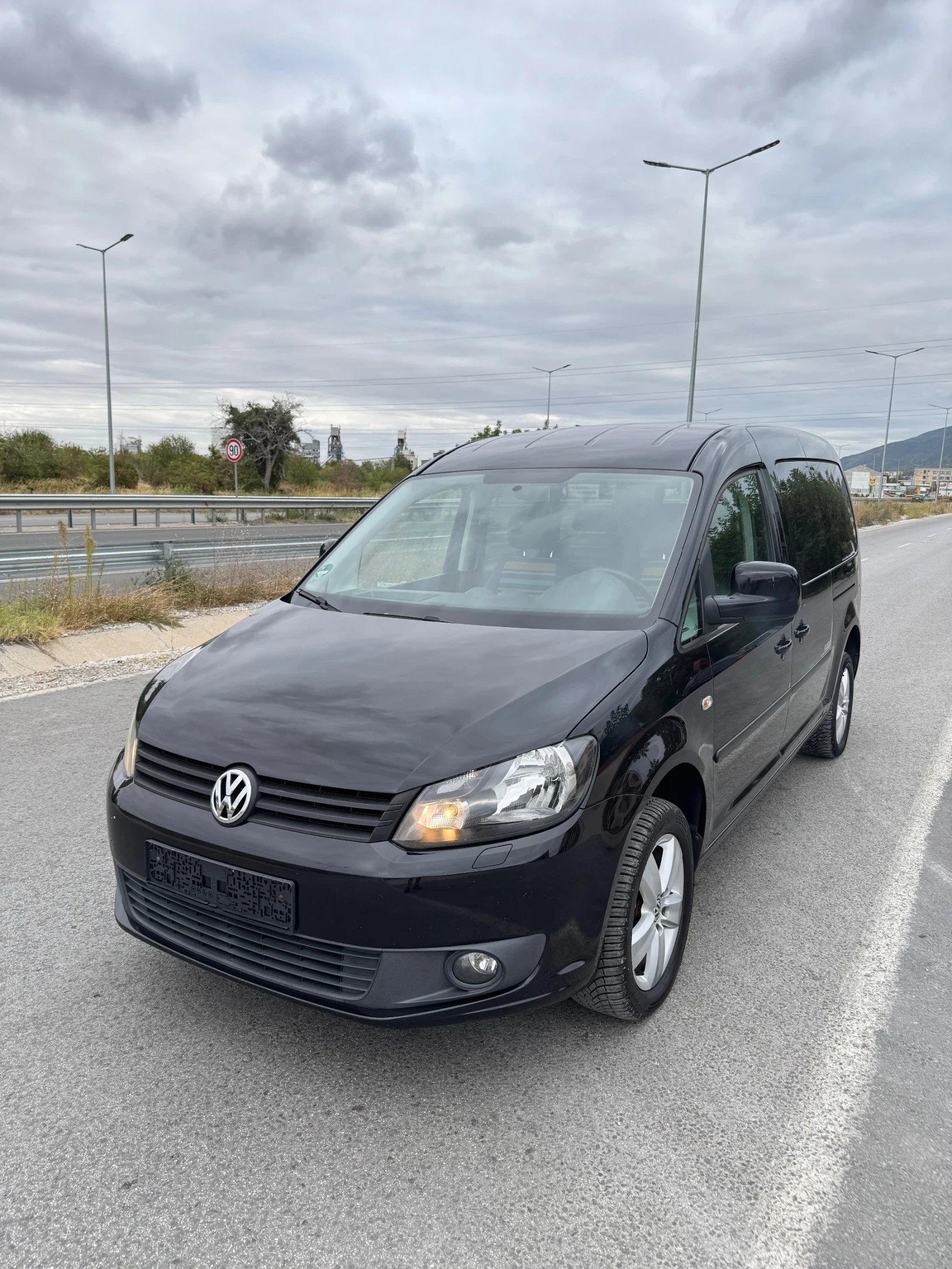 VW Caddy 2.0 tdi 4 motion, снимка 1