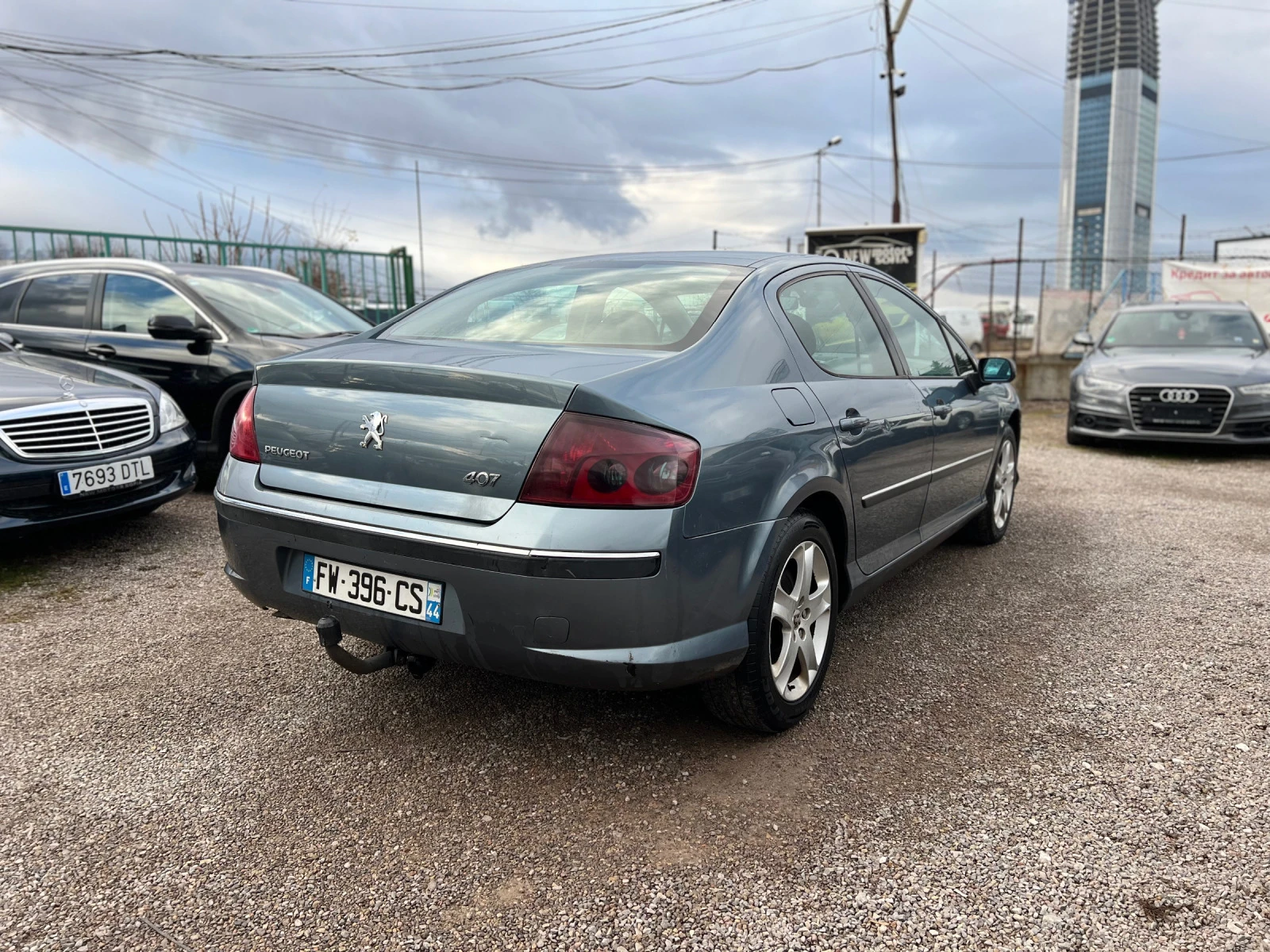 Peugeot 407 2.0hdi лизинг по 150 лева на месец през Уникредит - изображение 4