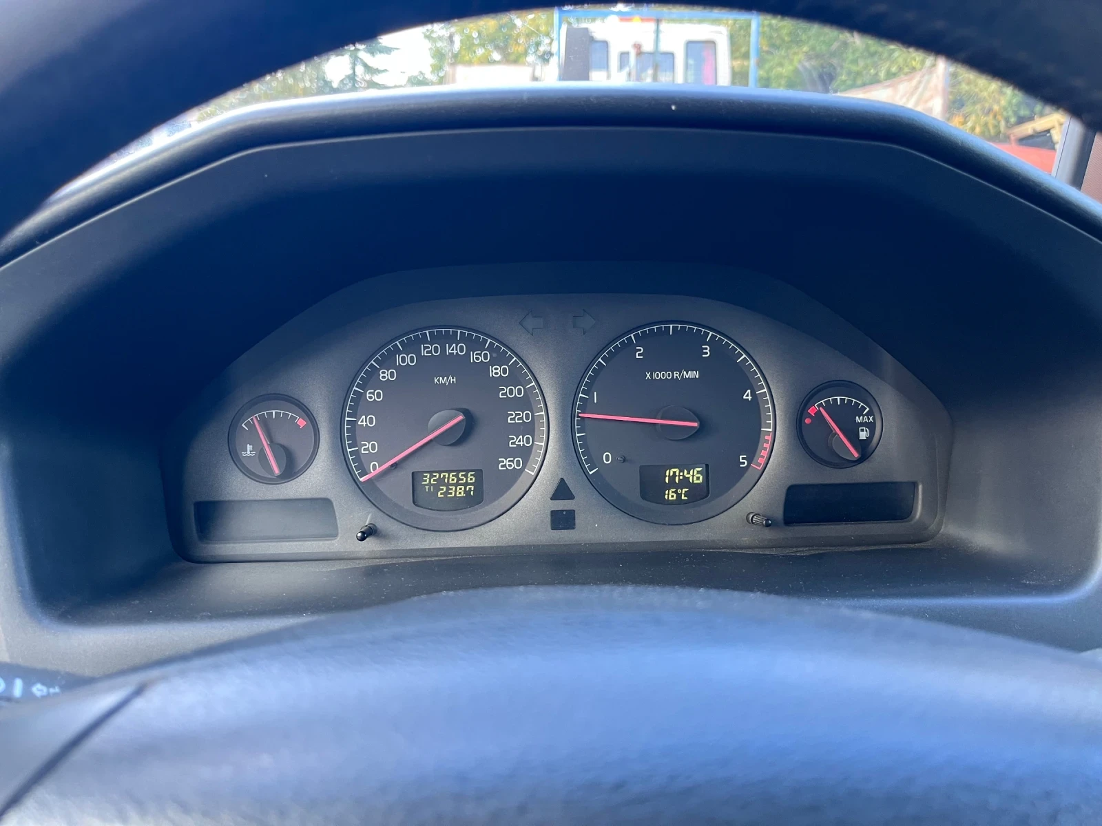 Volvo S60 2.4 d5 163hp - изображение 7