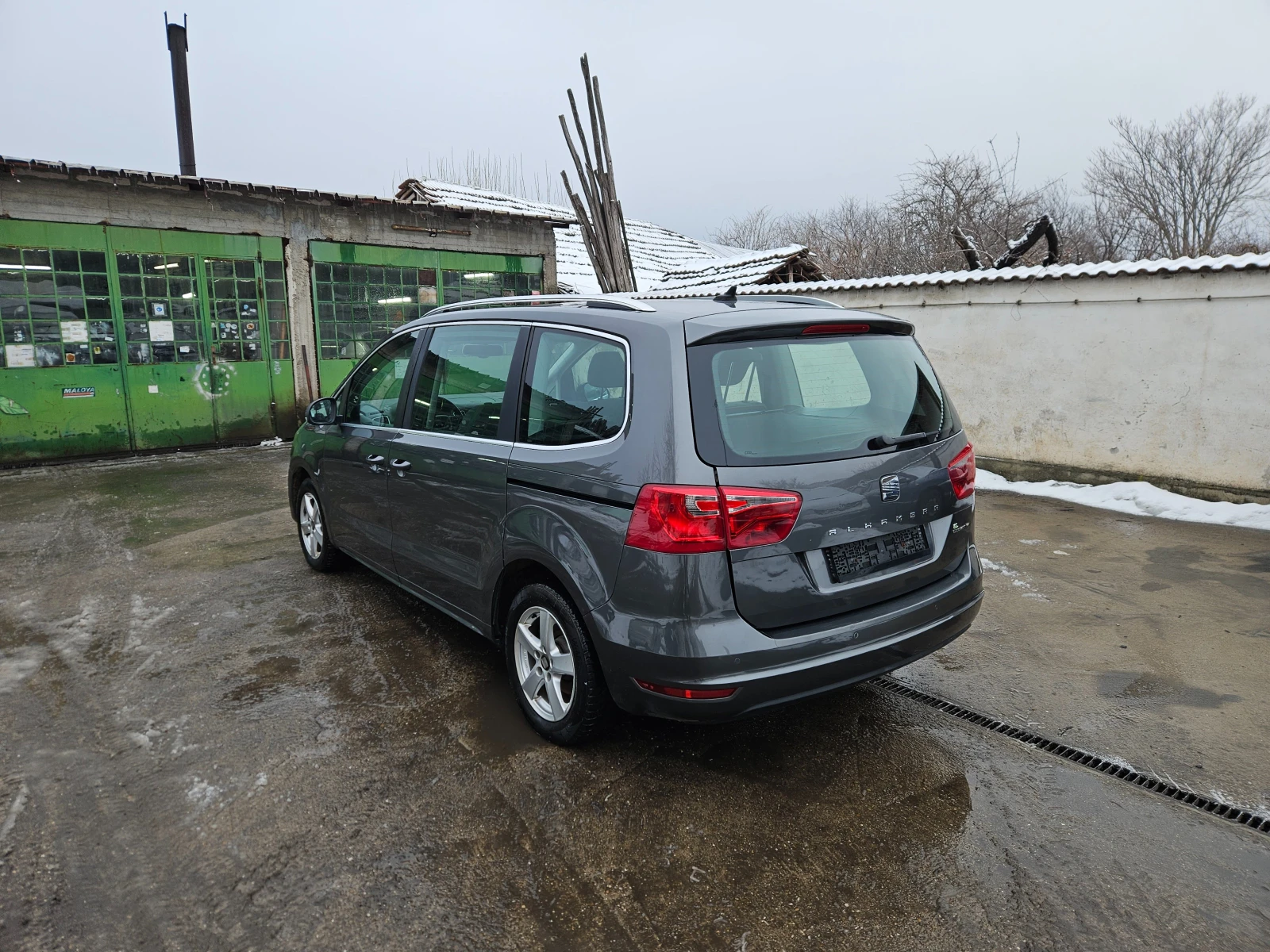 Seat Alhambra 2.0TDI - изображение 4
