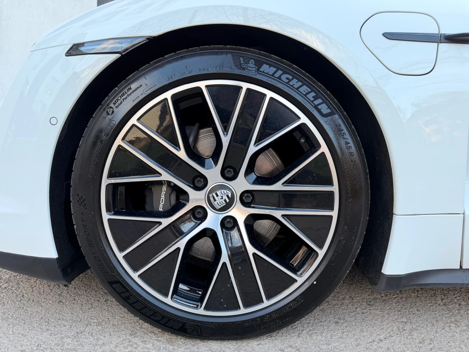 Porsche Taycan S, снимка 17 - Автомобили и джипове - 54127962