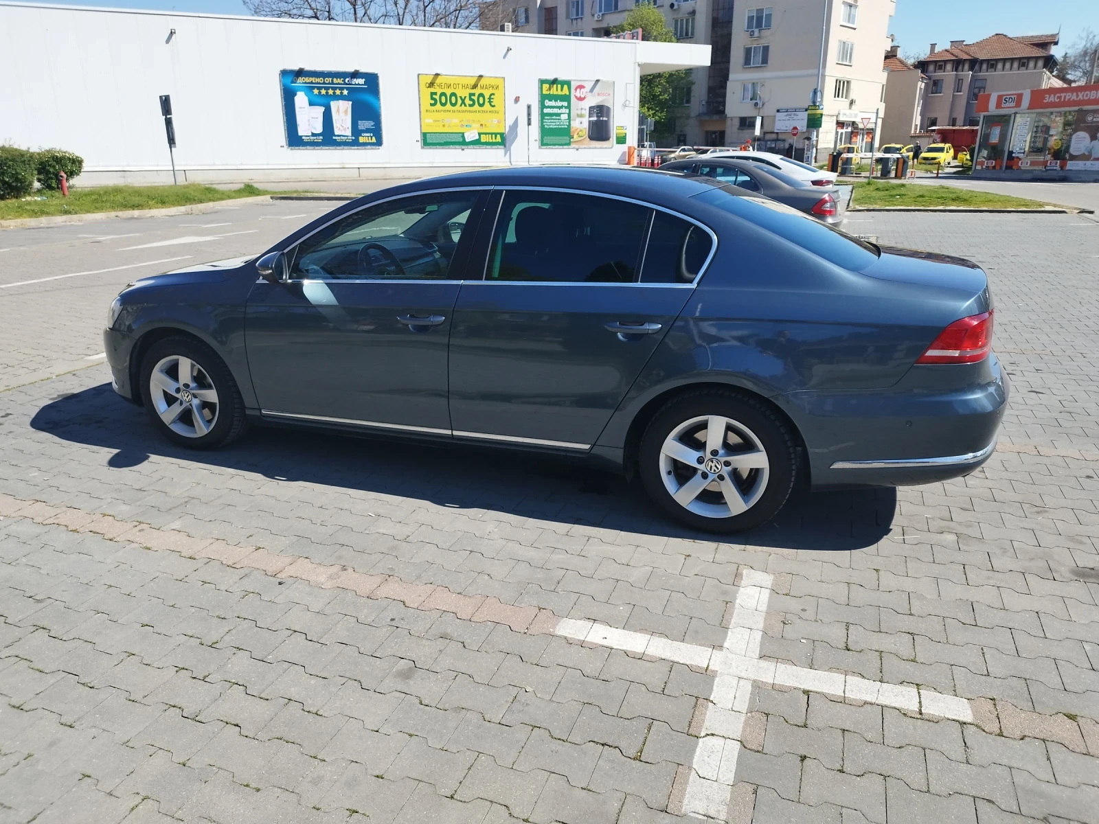 VW Passat, снимка 14 - Автомобили и джипове - 54259334