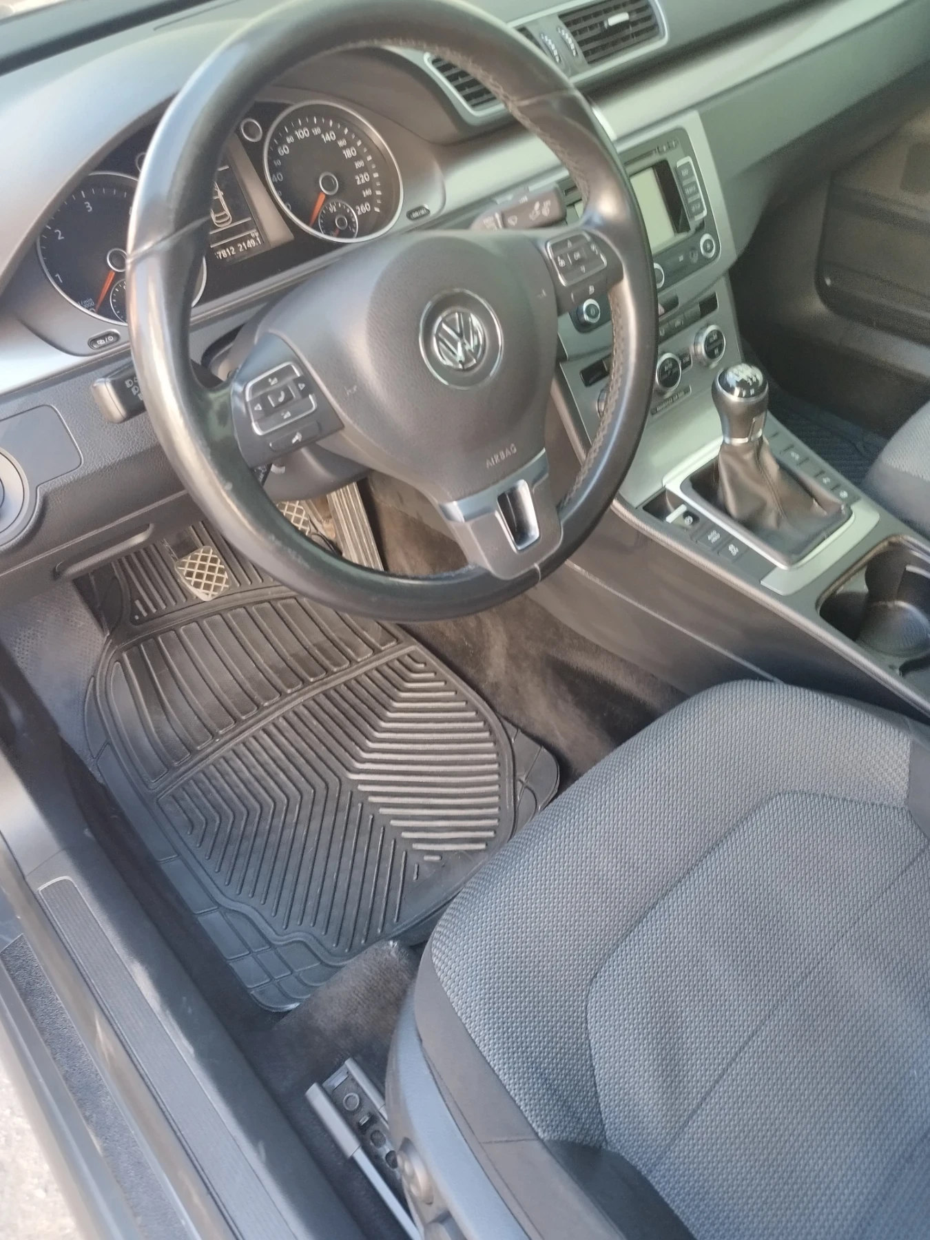 VW Passat, снимка 6 - Автомобили и джипове - 54259334