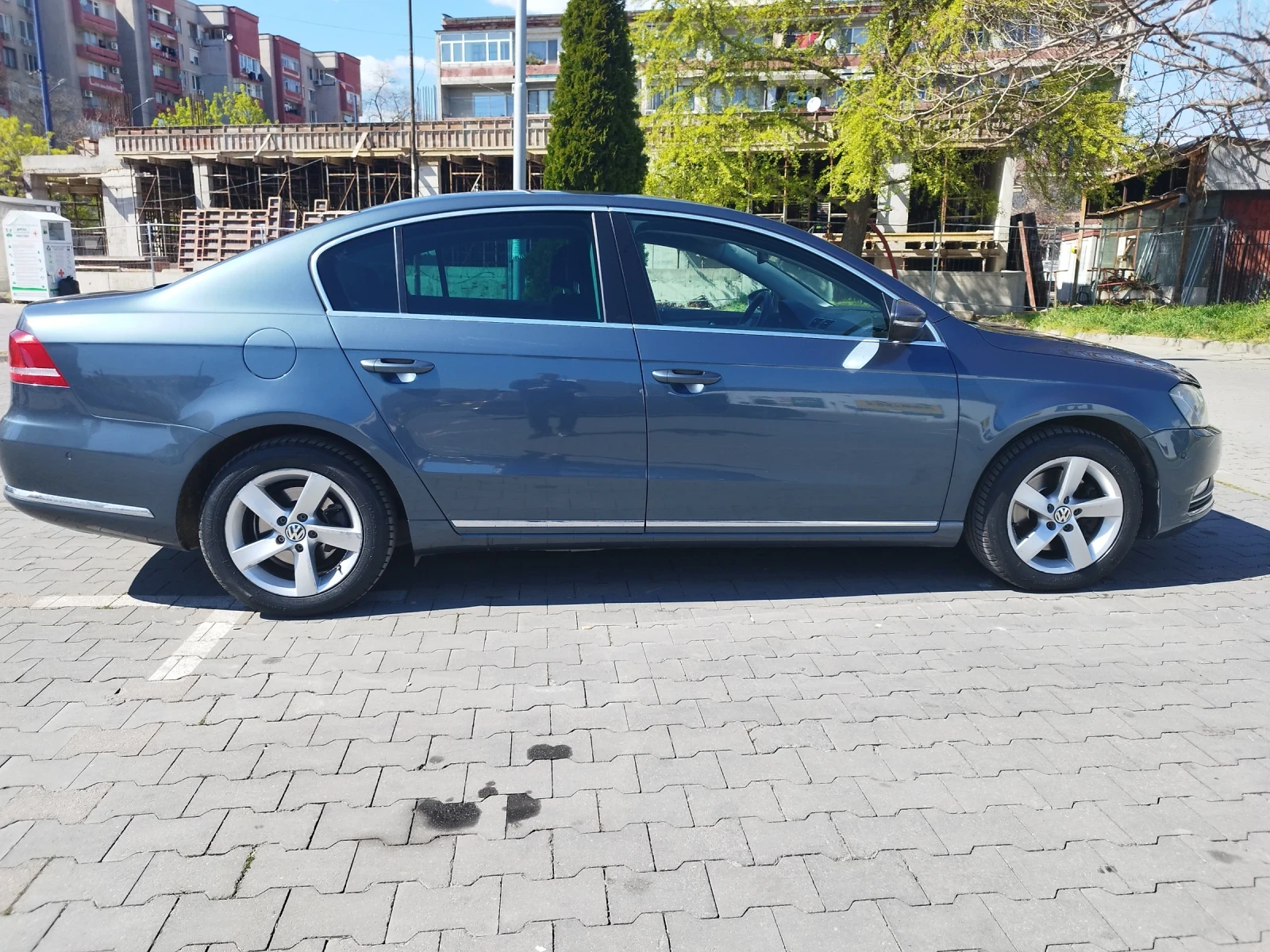 VW Passat, снимка 12 - Автомобили и джипове - 54259334