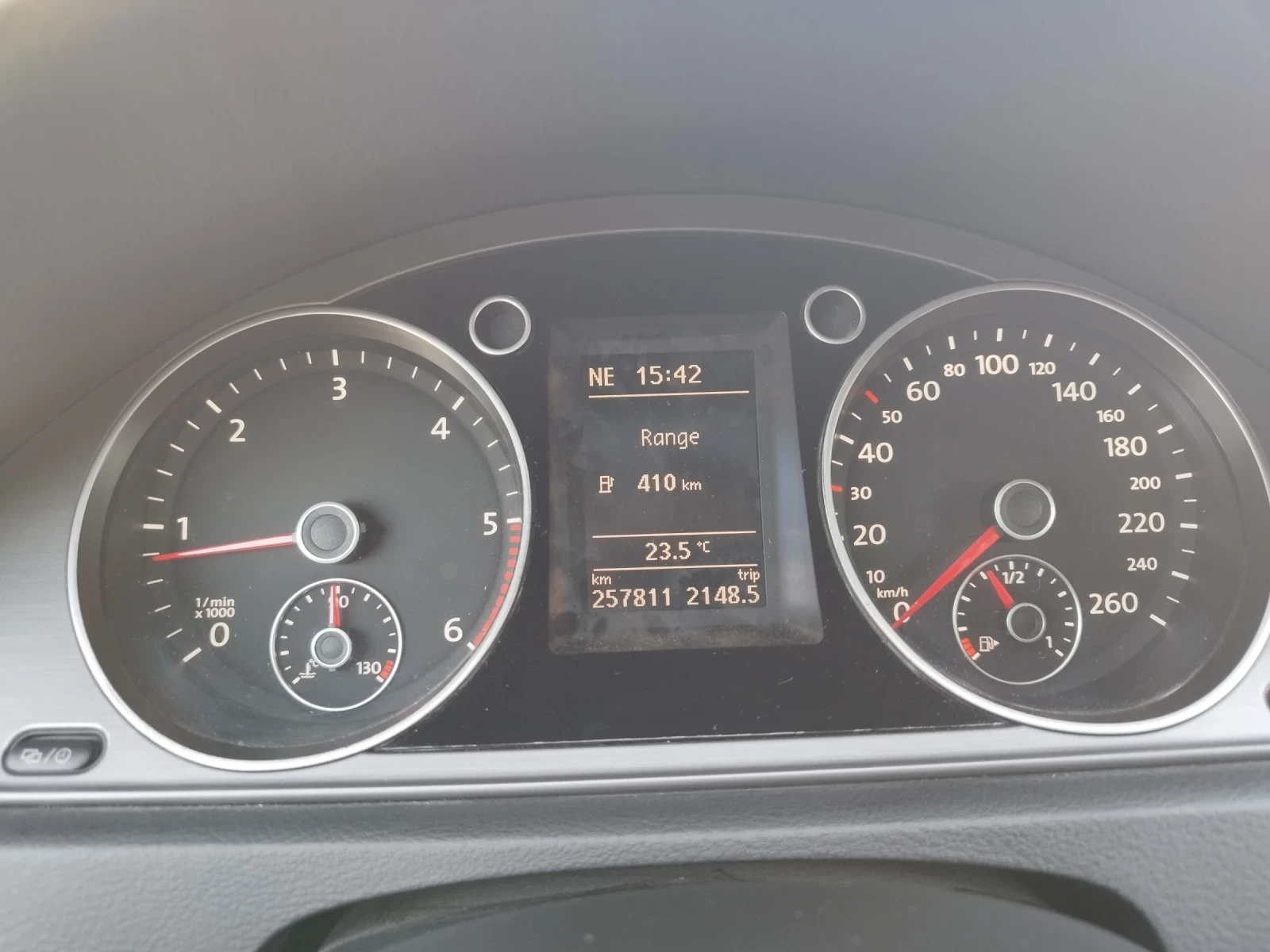 VW Passat, снимка 7 - Автомобили и джипове - 54259334