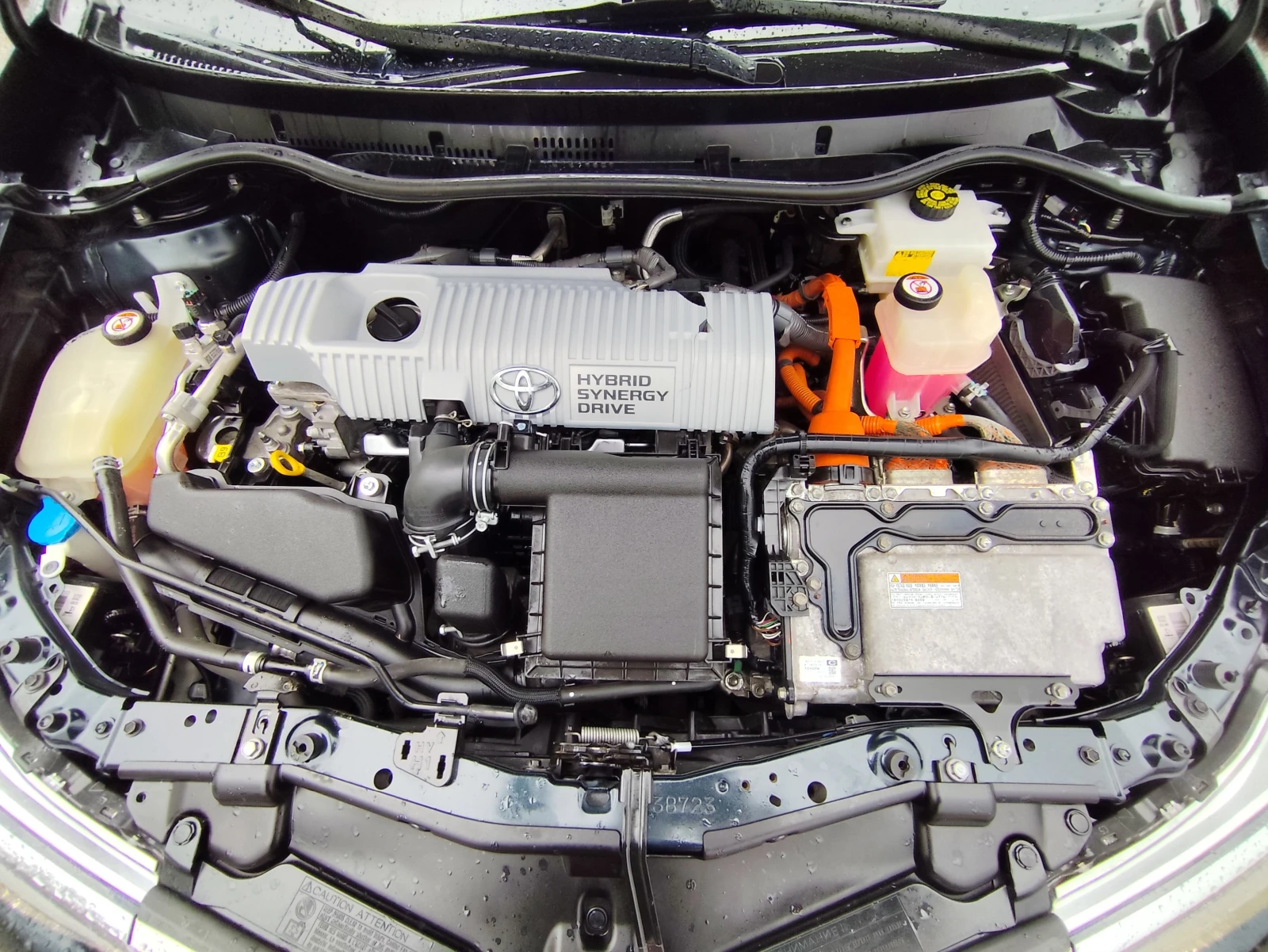 Toyota Auris 1.8HYBRID* EURO6B* LED* , снимка 14 - Автомобили и джипове - 54366063