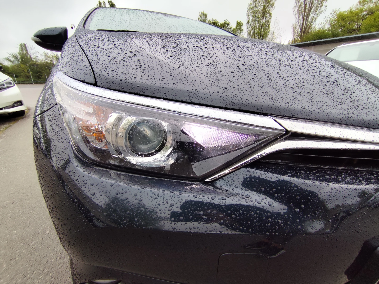 Toyota Auris 1.8HYBRID* EURO6B* LED* , снимка 16 - Автомобили и джипове - 54366063