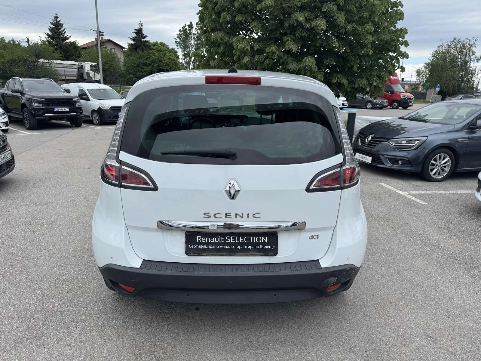 Renault Scenic 1.5Dci , снимка 5 - Автомобили и джипове - 54553748