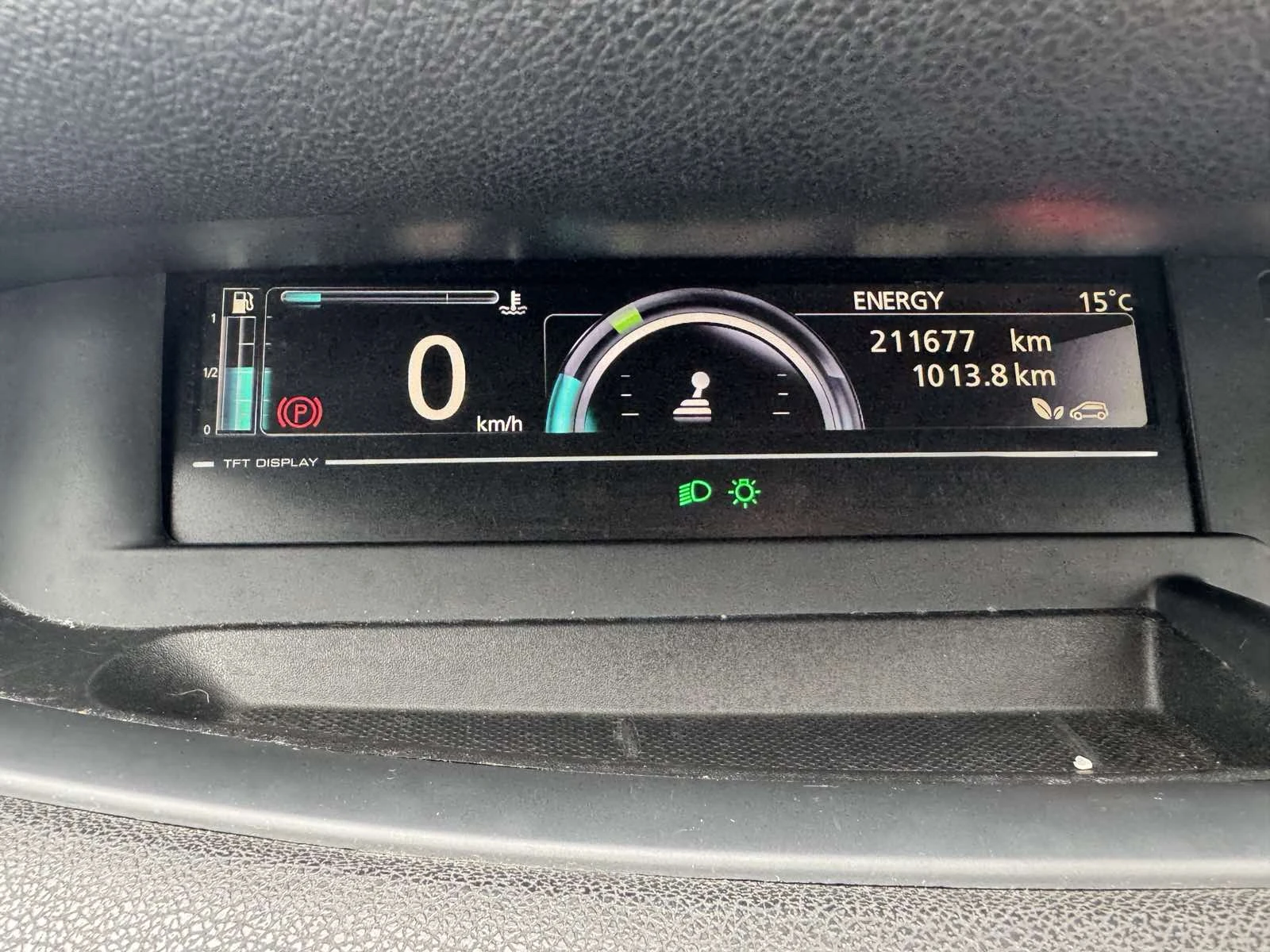 Renault Scenic 1.5Dci , снимка 15 - Автомобили и джипове - 54553748