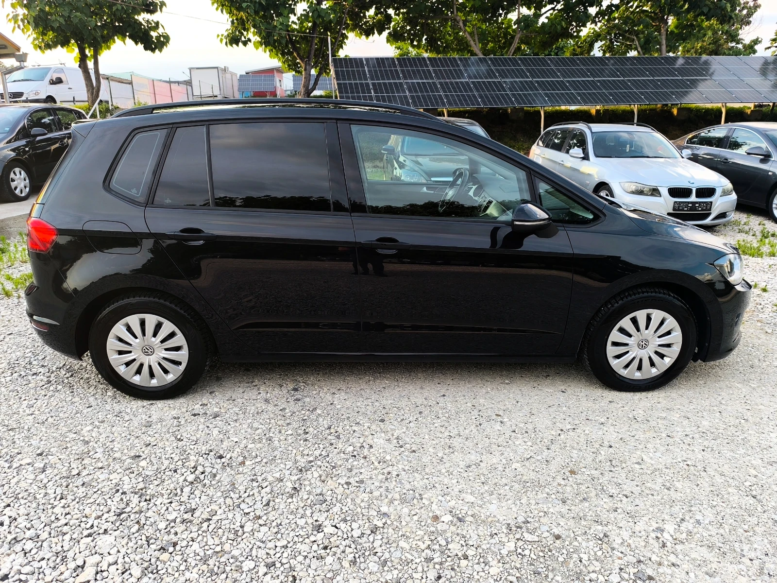 VW Sportsvan 1.6 TDI, BLUE MOTION, 110к.с., снимка 8 - Автомобили и джипове - 55177963