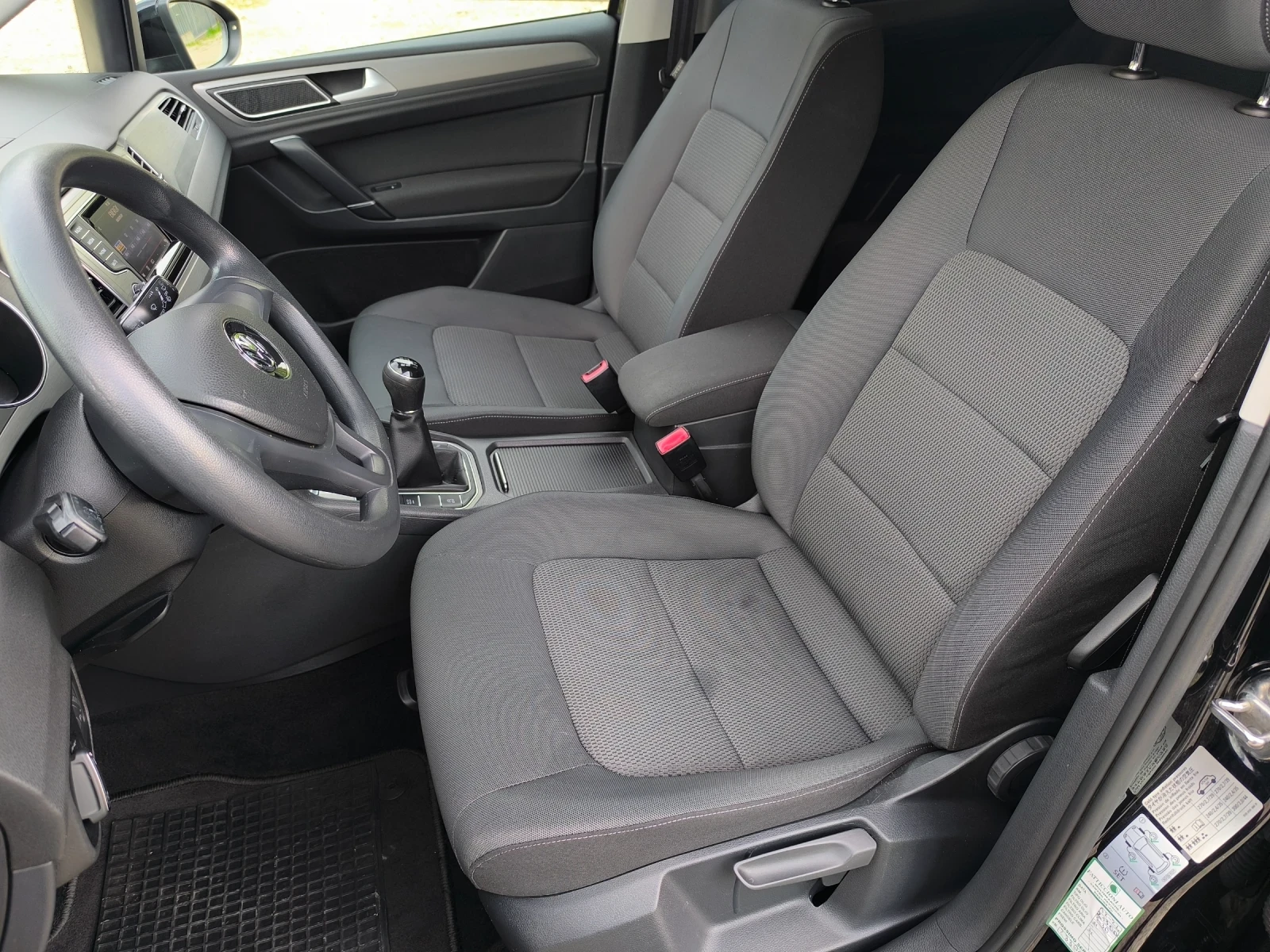 VW Sportsvan 1.6 TDI, BLUE MOTION, 110к.с., снимка 9 - Автомобили и джипове - 55177963