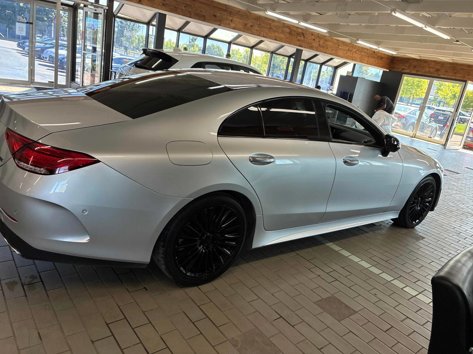 Mercedes-Benz CLS * 450 * CARFAX * БЕЗ ПЪРВОНАЧАЛНА ВНОСКА, снимка 16 - Автомобили и джипове - 55936358