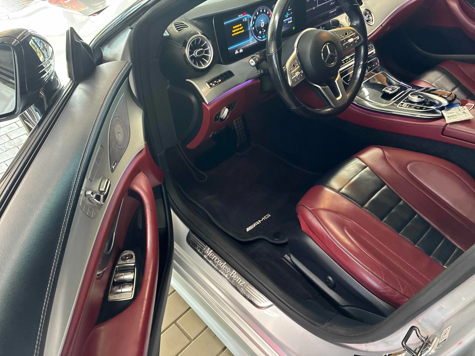 Mercedes-Benz CLS * 450 * CARFAX * БЕЗ ПЪРВОНАЧАЛНА ВНОСКА, снимка 5 - Автомобили и джипове - 55936358