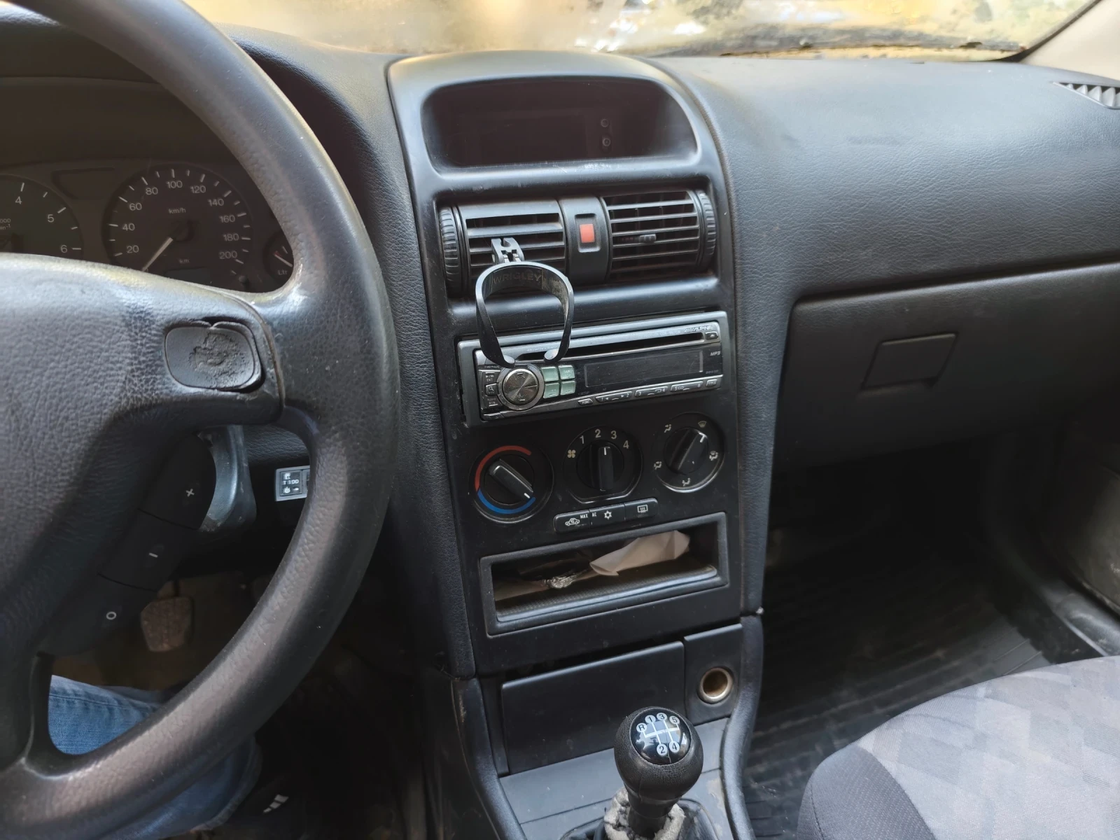 Opel Astra 1.4 16v ГАЗ КЛИМАТИК , снимка 8 - Автомобили и джипове - 56241817