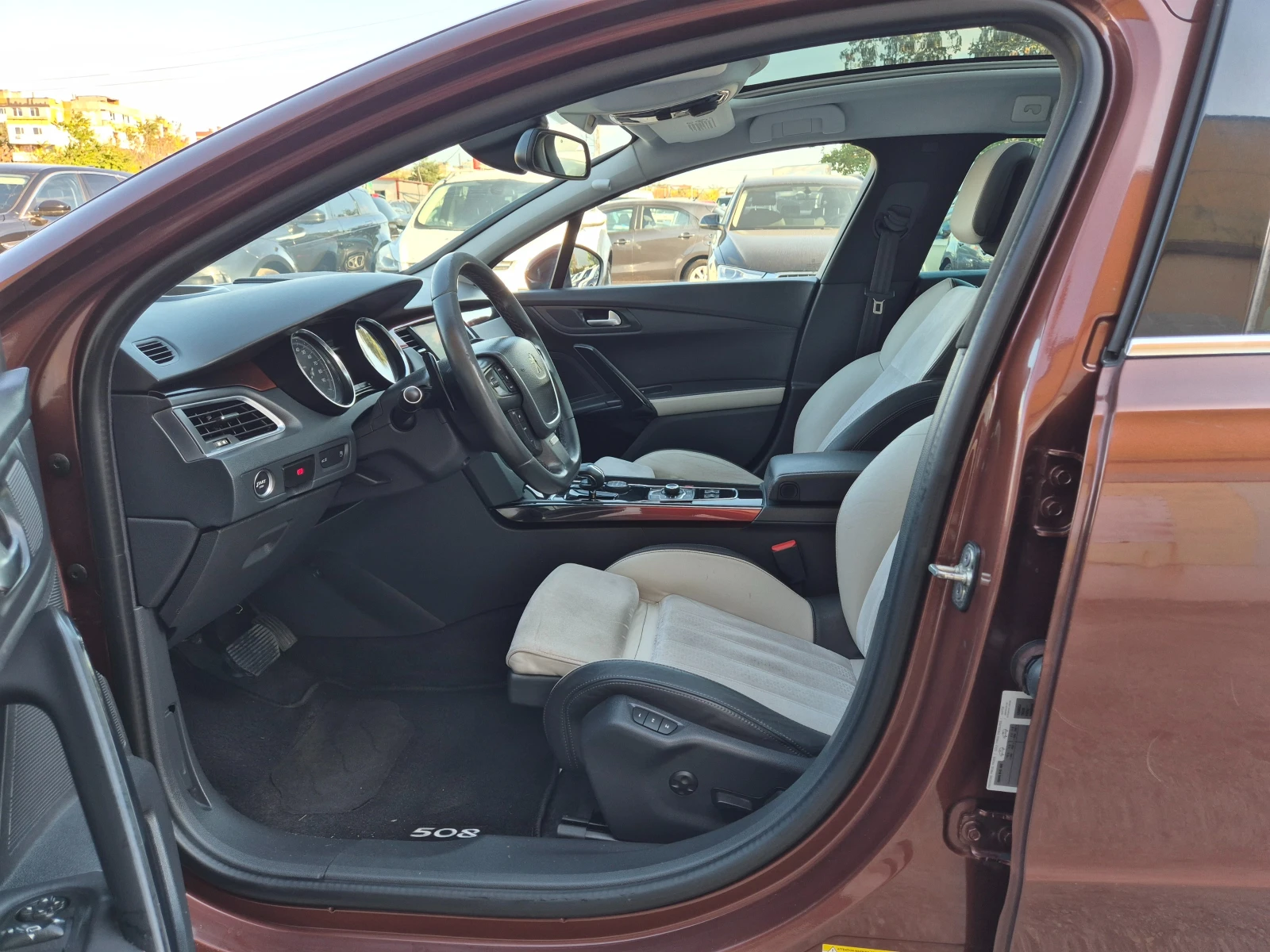 Peugeot 508 2.0HDI 163+ 37КС FULL УНИКАТ, снимка 8 - Автомобили и джипове - 56299464