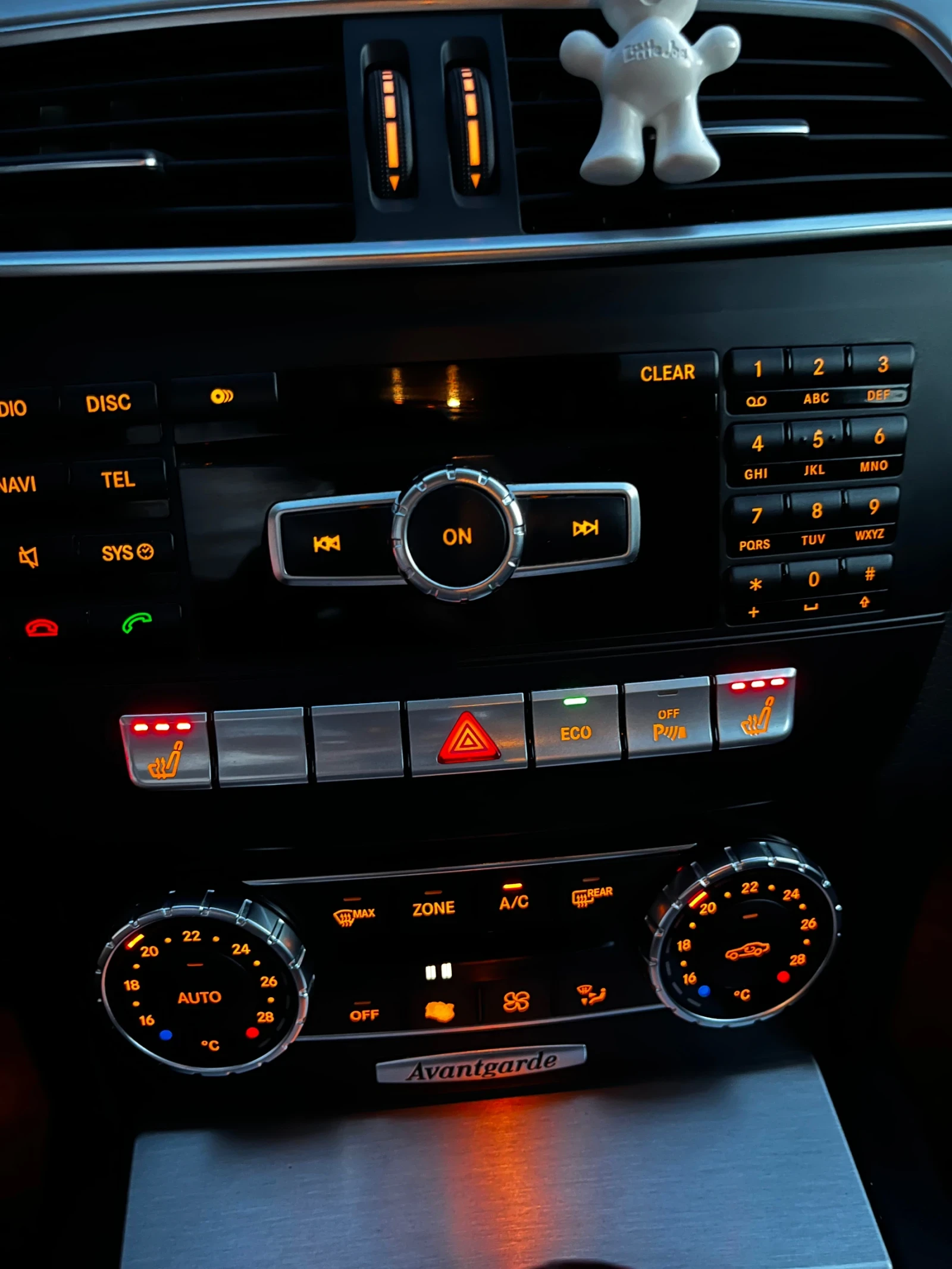 Mercedes-Benz C 220, снимка 10 - Автомобили и джипове - 56434846