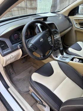 Volvo XC60 2.4 D5 4X4 Автоматик, снимка 9