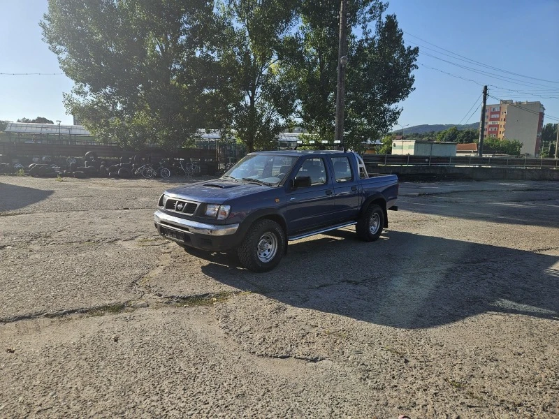 Nissan Navara 2.5tdi 4x4 бързи бавни, снимка 2 - Автомобили и джипове - 46675752