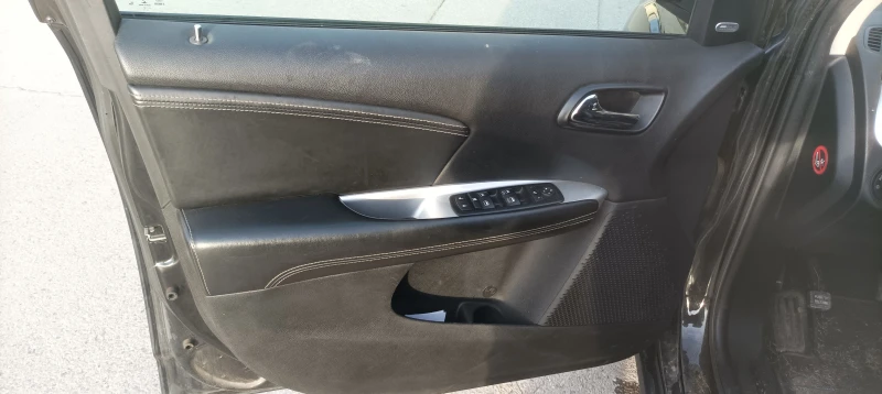 Fiat Freemont, снимка 8 - Автомобили и джипове - 52172061