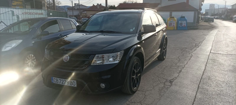 Fiat Freemont, снимка 2 - Автомобили и джипове - 52172061