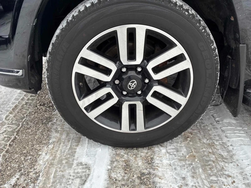 Toyota 4runner * SR5 * CARFAX * БЕЗ ПЪРВОНАЧАЛНА ВНОСКА, снимка 7 - Автомобили и джипове - 52701699