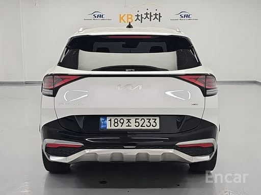 Kia Sportage Hybrid 4x4| 360| DISTRONIC| ОБДУХВАНЕ, снимка 3 - Автомобили и джипове - 55803277