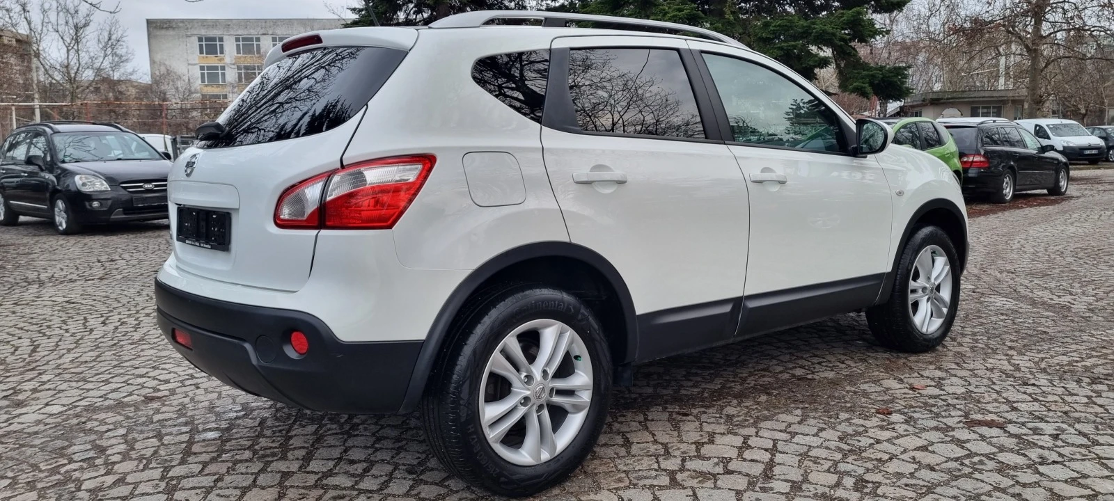 Nissan Qashqai 2.0i * TEKNA* * AVTOMAT* * ОБСЛУЖЕН* CAMERA* SWISS - изображение 5